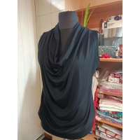 Tunika Alma - czarna z lejącym dekoltem typu woda